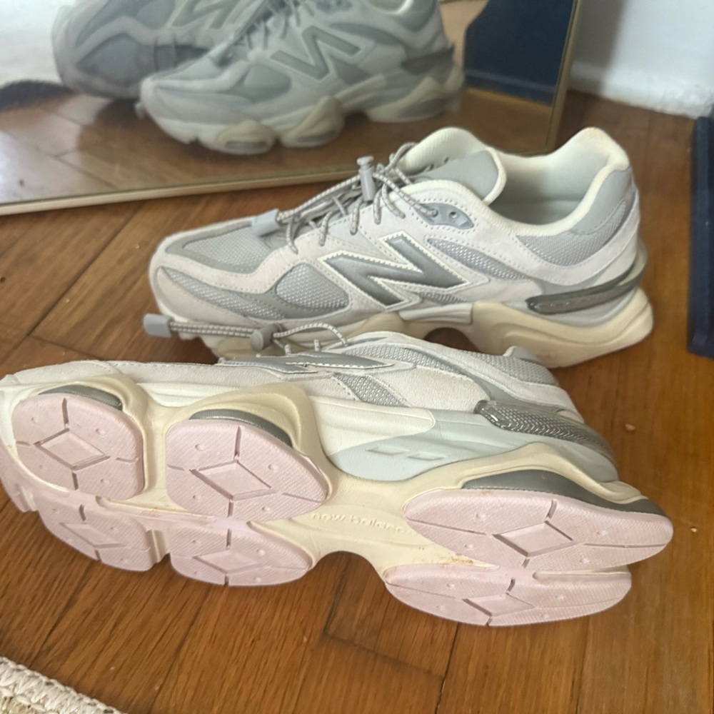 Women's New Balance 9060